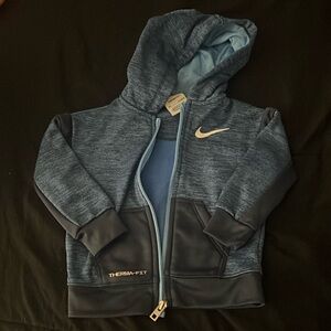 Nike Therma Fit Sweatshirt 12M.
